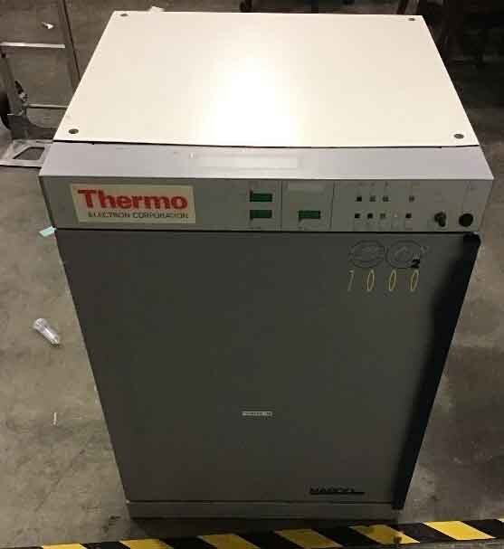 Photo Used THERMO FISHER SCIENTIFIC 3570 For Sale