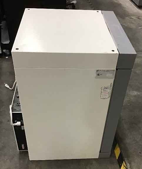 Photo Used THERMO FISHER SCIENTIFIC 3570 For Sale
