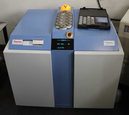 Photo Used THERMO FISHER SCIENTIFIC Avant'X Intellipower 1200 For Sale