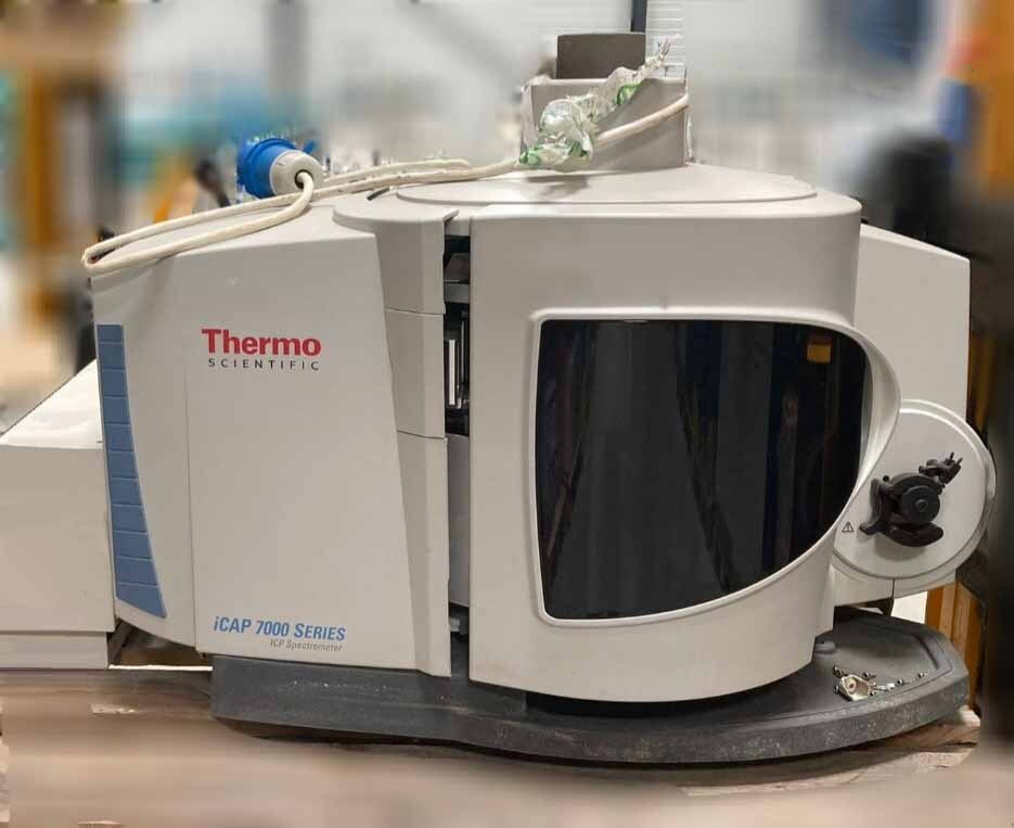 Photo Used THERMO FISHER SCIENTIFIC iCAP 7400 DUO For Sale