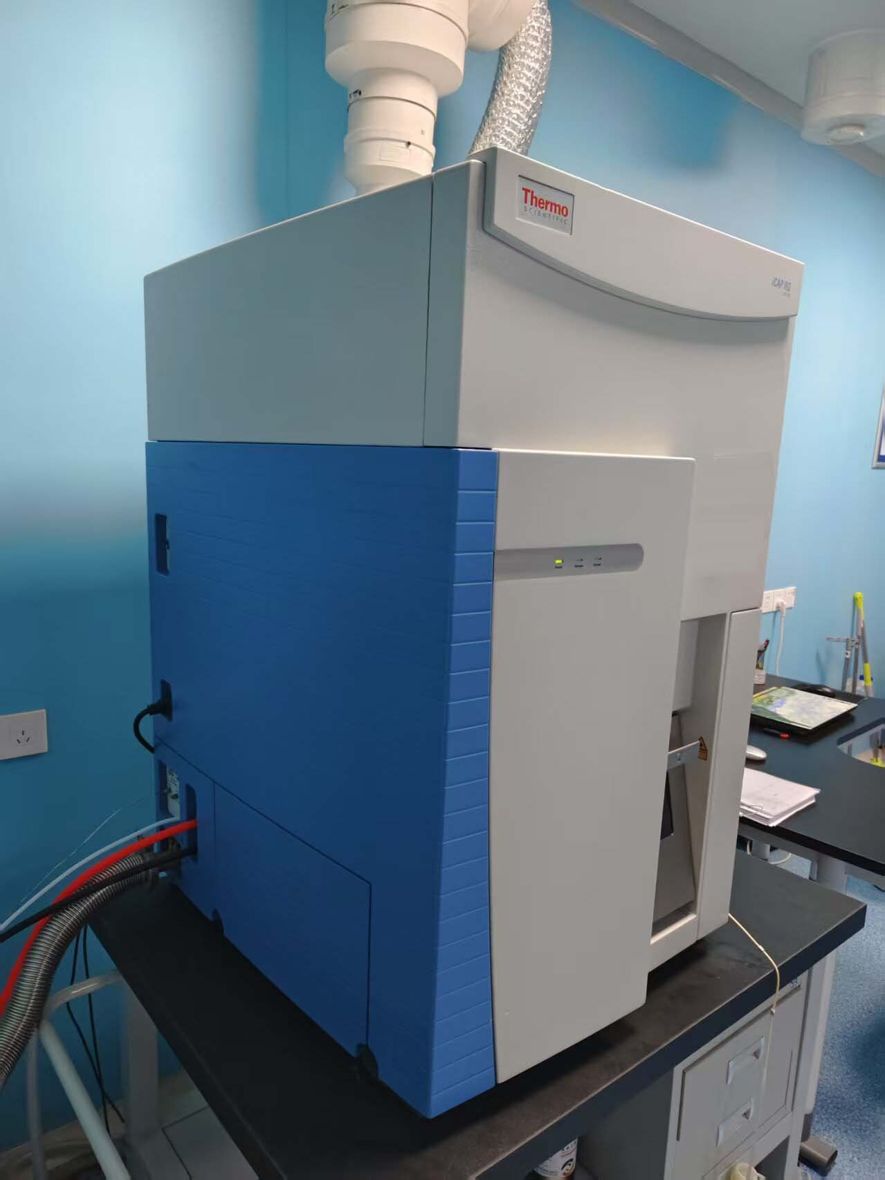 Photo Used THERMO FISHER SCIENTIFIC iCAP RQ For Sale
