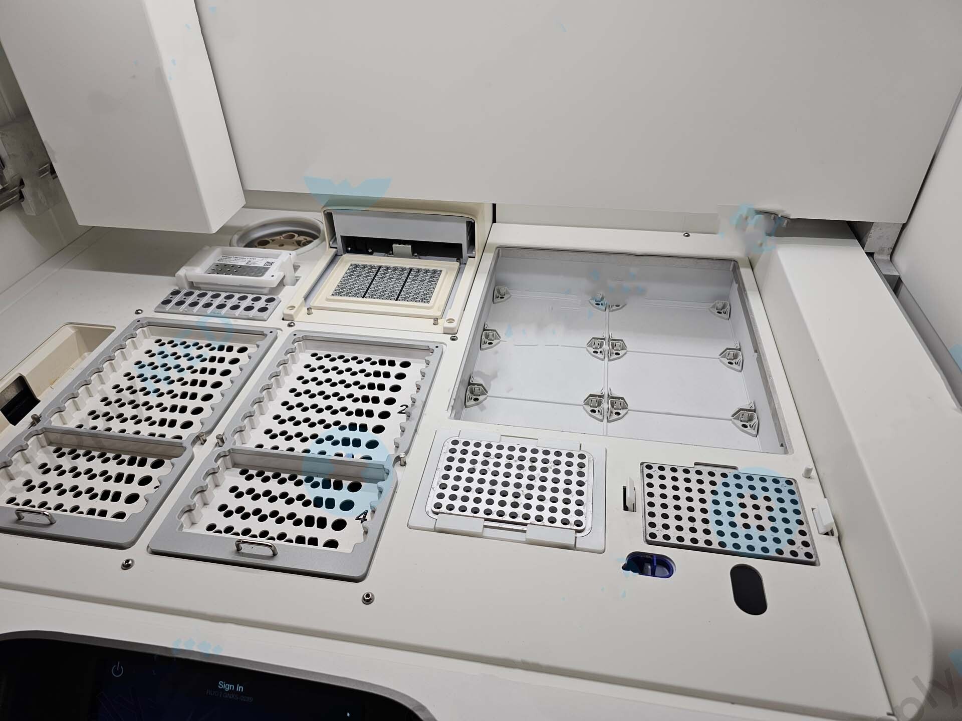사진 사용됨 THERMO FISHER SCIENTIFIC Ion Torrent Genexus 6191 판매용