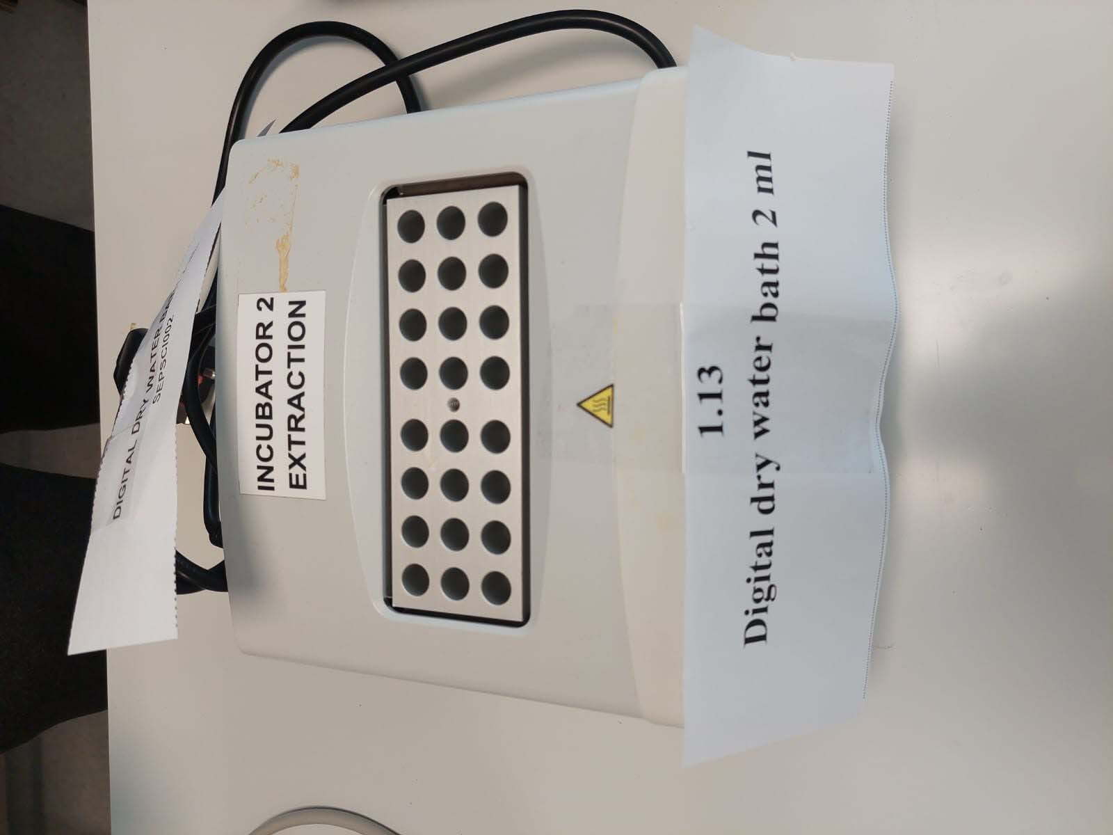 Photo Used THERMO FISHER SCIENTIFIC KingFisher Flex For Sale