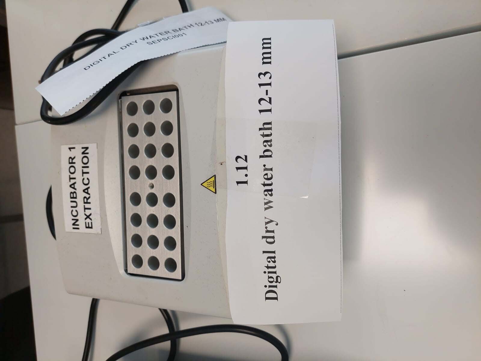 Photo Used THERMO FISHER SCIENTIFIC KingFisher Flex For Sale