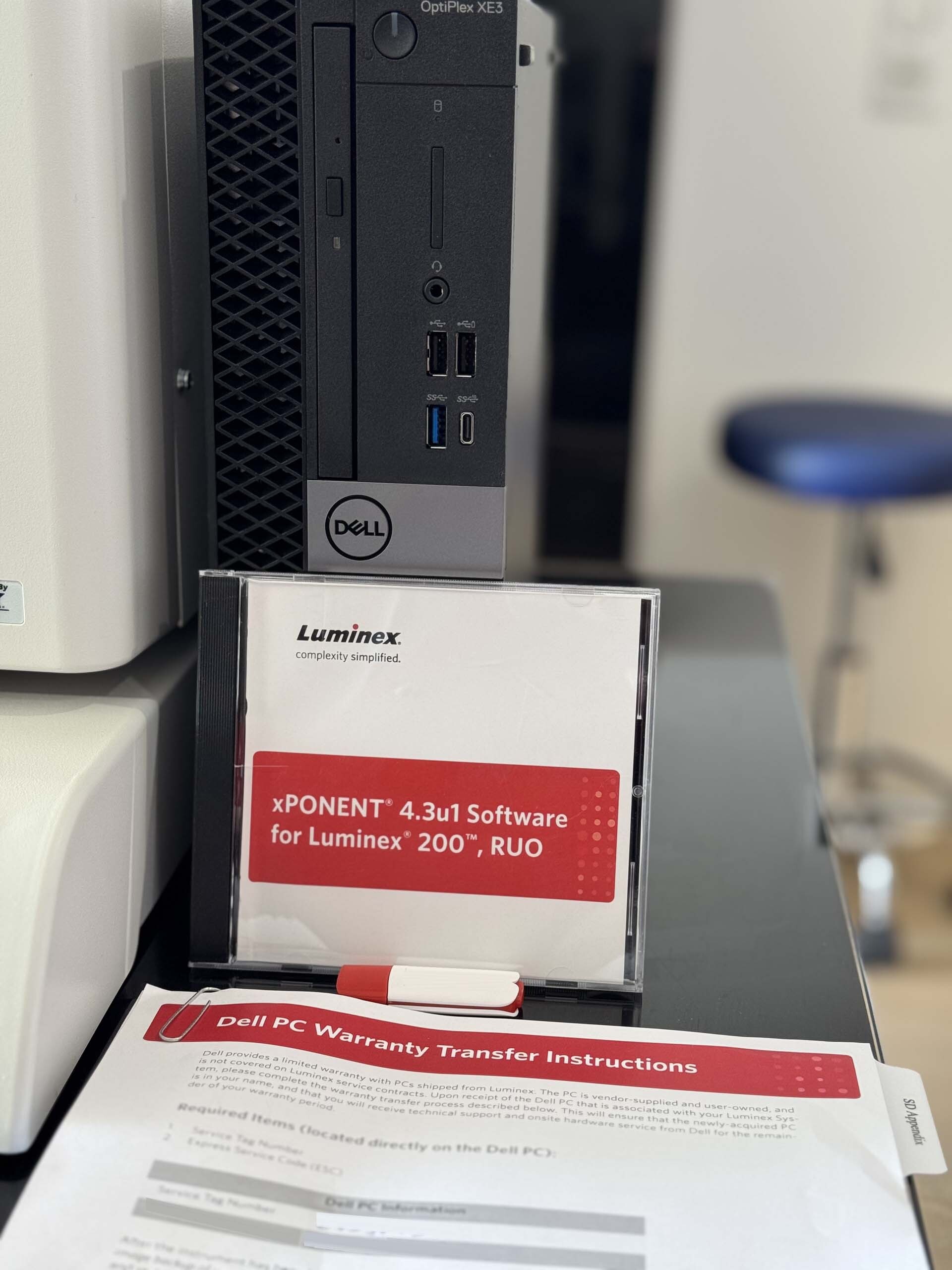 Photo Used THERMO FISHER SCIENTIFIC Luminex 200 For Sale