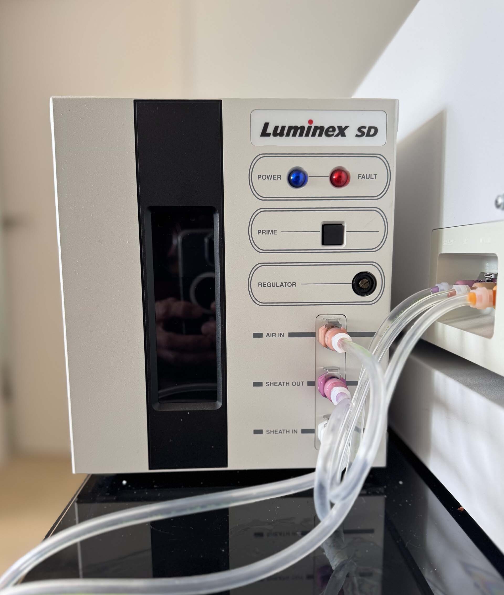 Photo Used THERMO FISHER SCIENTIFIC Luminex 200 For Sale