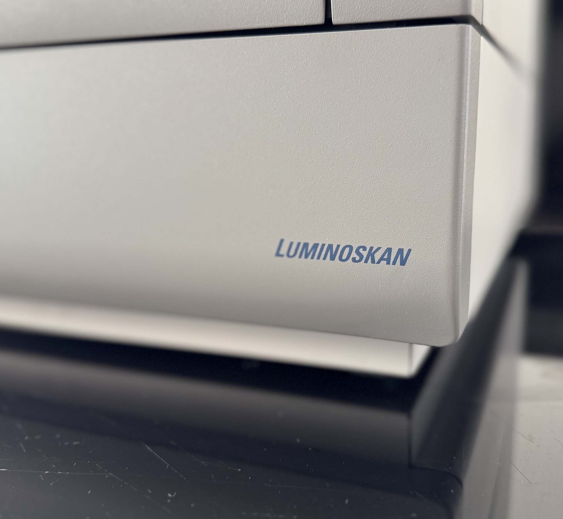 圖為 已使用的 THERMO FISHER SCIENTIFIC Luminoskan 待售