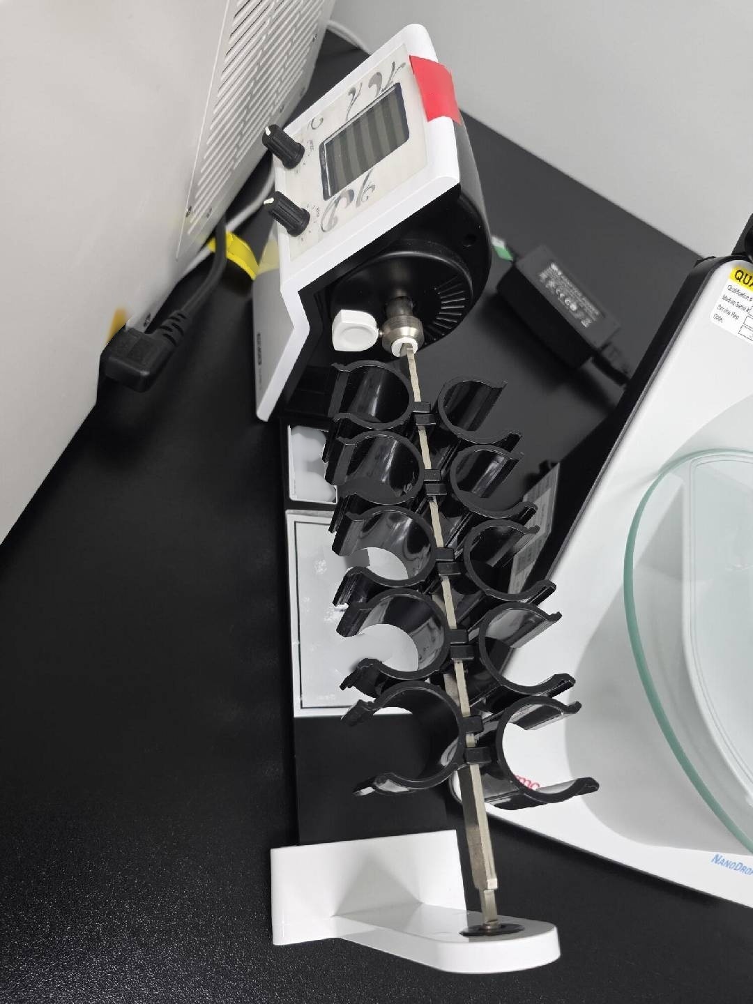 Photo Used THERMO FISHER SCIENTIFIC NanoDrop One For Sale