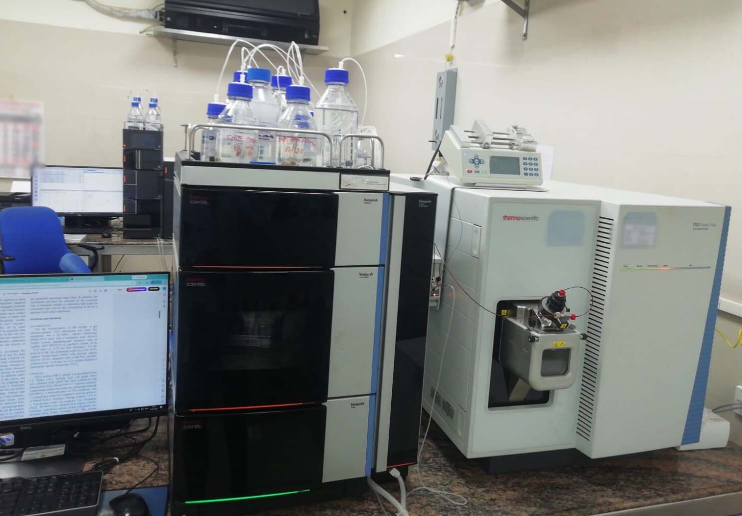 Photo Utilisé THERMO FISHER SCIENTIFIC TSQ Fortis Plus À vendre