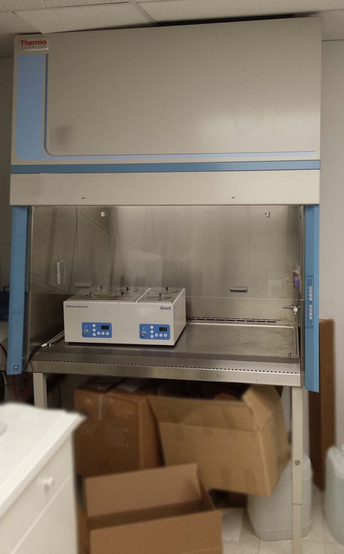 Photo Used THERMO SCEINTIFIC 1311 For Sale