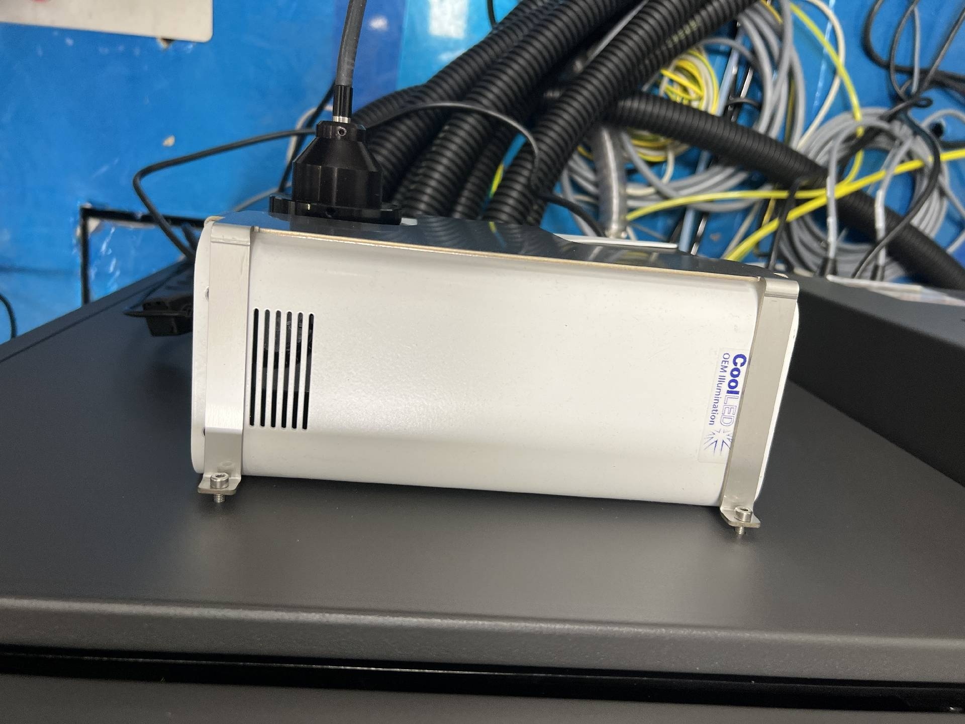 Photo Used THERMO SCEINTIFIC Aquilos 2 For Sale