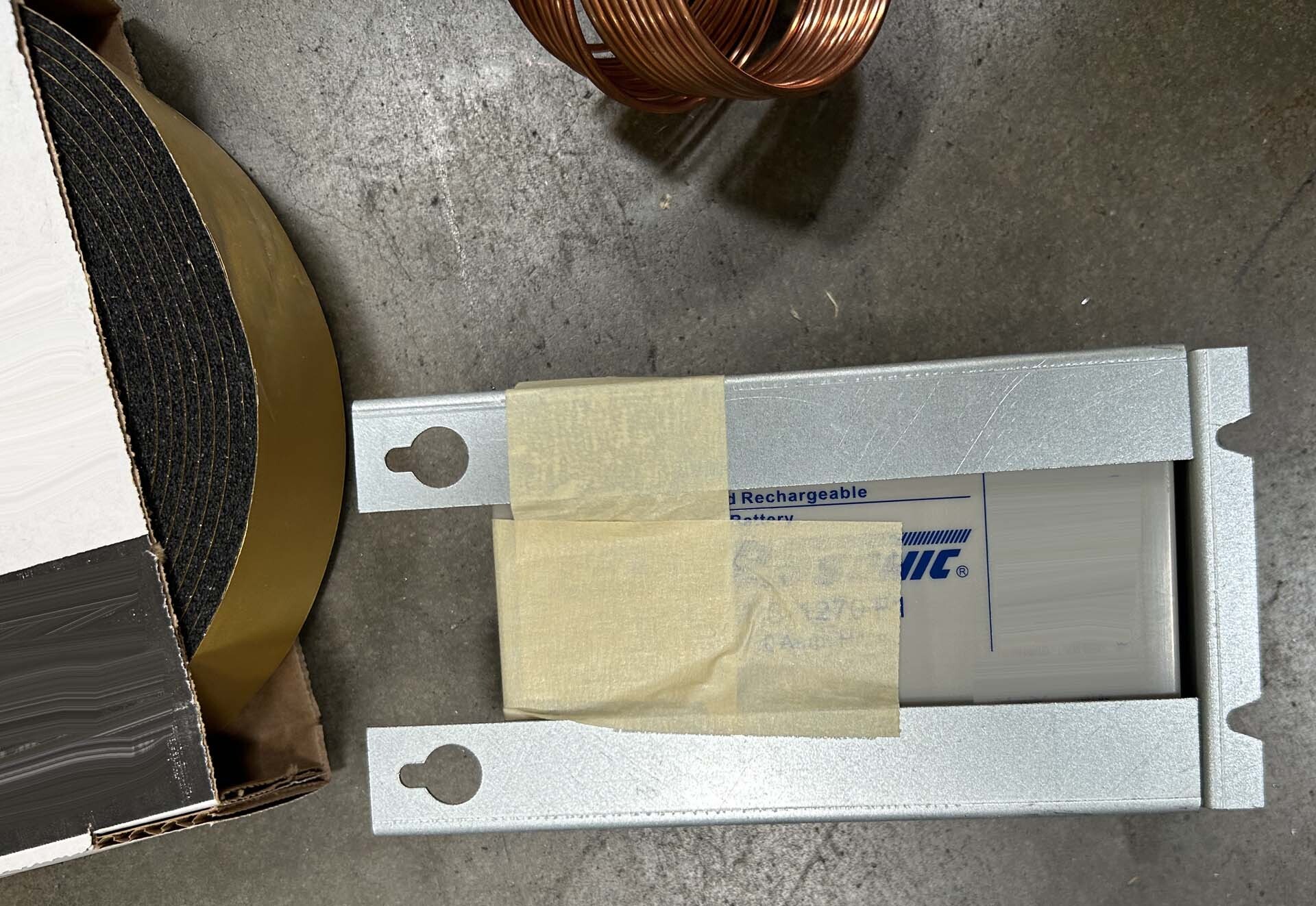 Photo Used THERMO SCIENTIFC Lot of spare parts For Sale