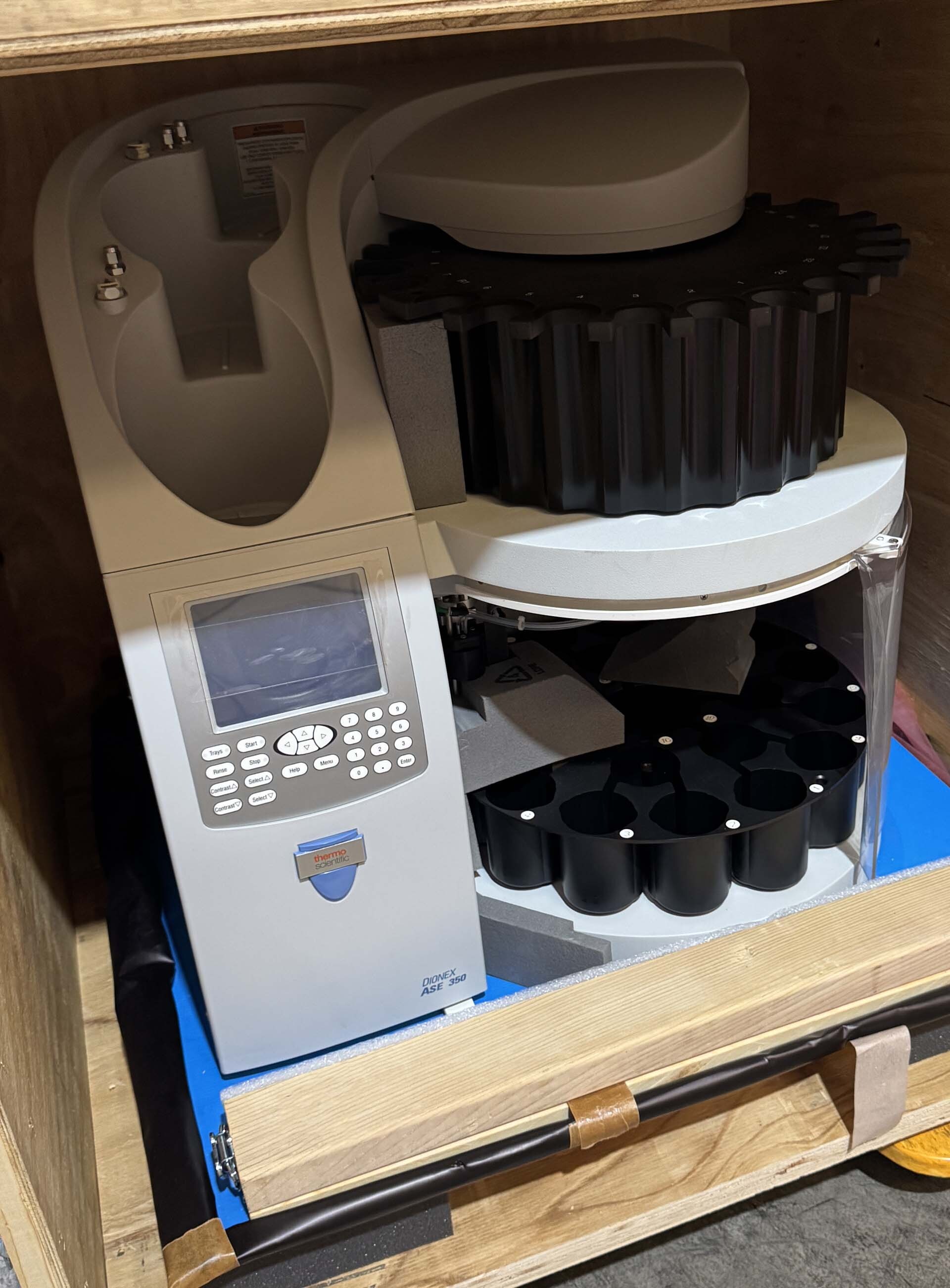 图为 已使用的 THERMO SCIENTIFIC / DIONEX ASE 350 待售