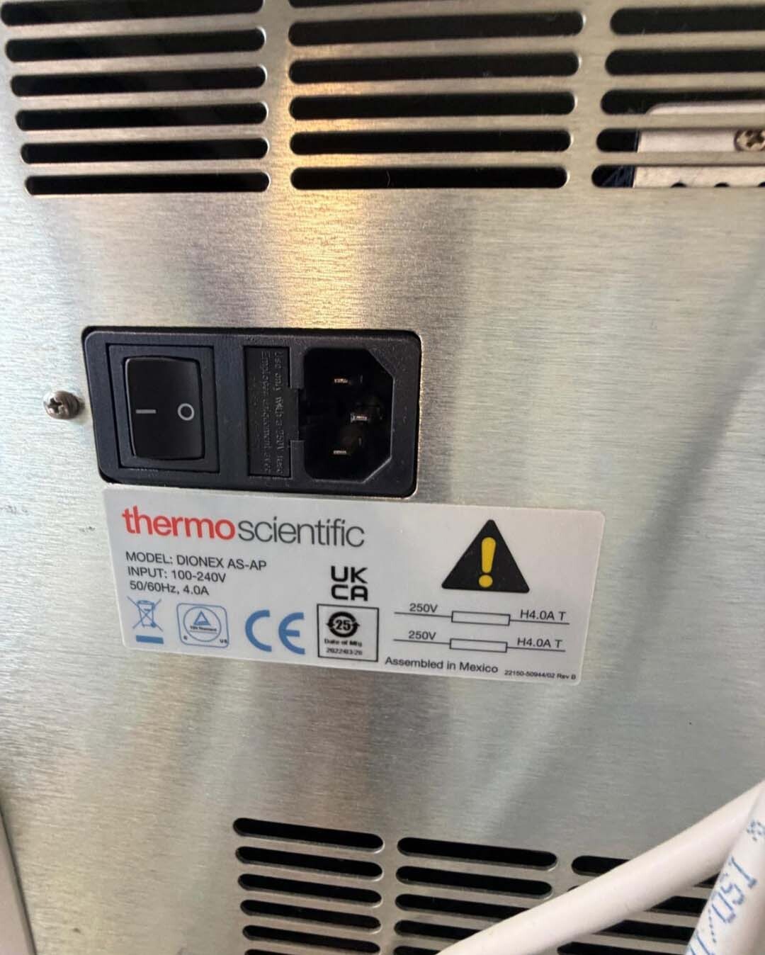 Photo Used THERMO SCIENTIFIC / DIONEX Integrion For Sale
