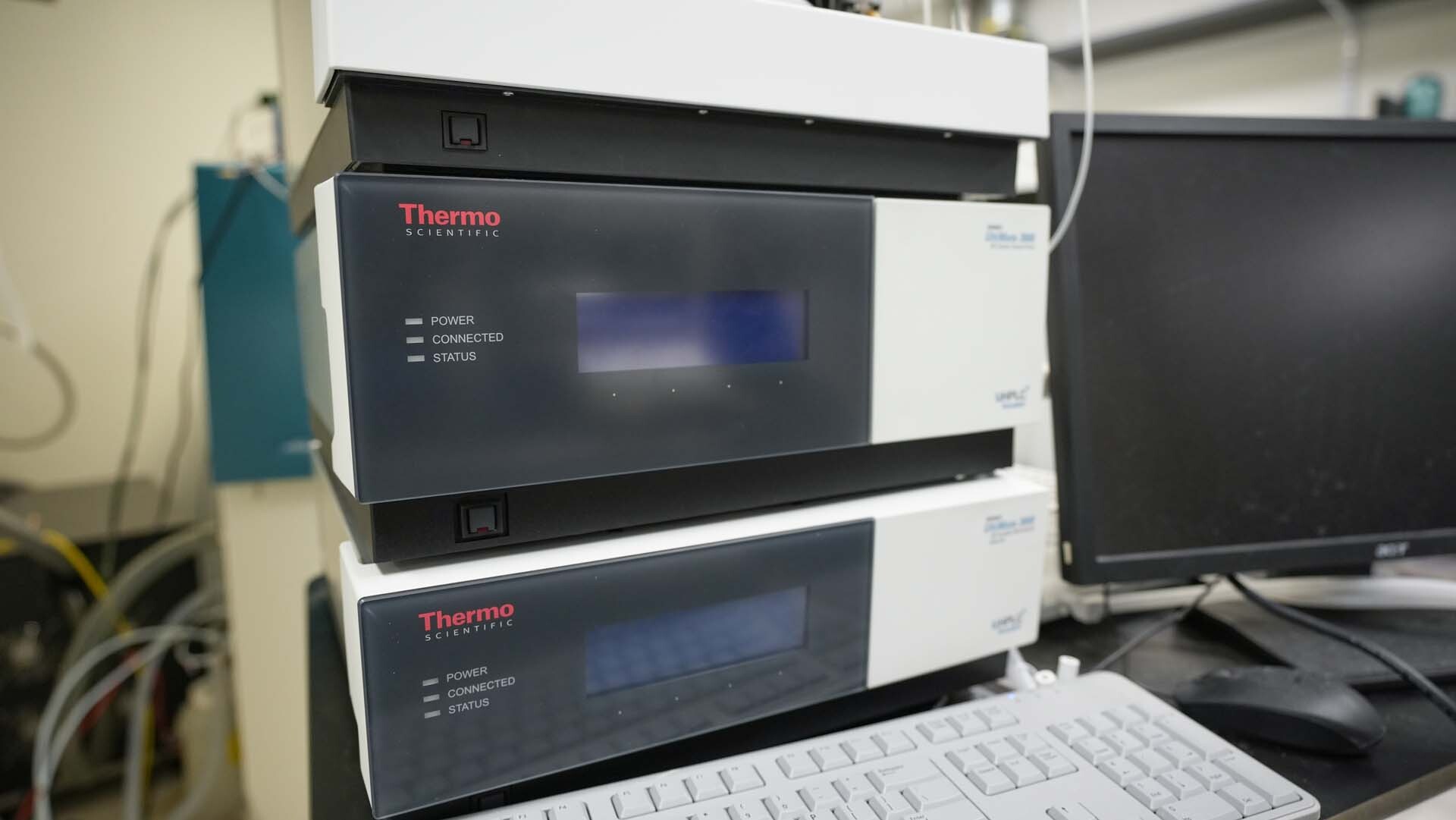 图为 已使用的 THERMO SCIENTIFIC / DIONEX Ultimate 3000 待售