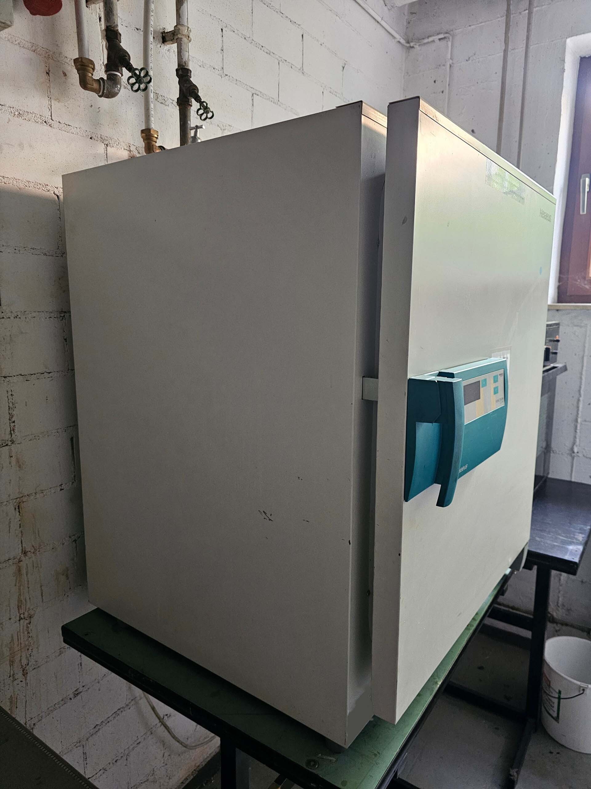 图为 已使用的 THERMO SCIENTIFIC / HERAEUS / KENDRO UT 20 待售