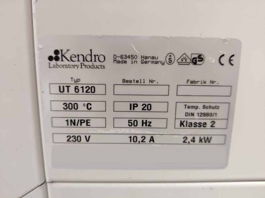 Photo Used THERMO SCIENTIFIC / HERAEUS / KENDRO UT 6120 For Sale