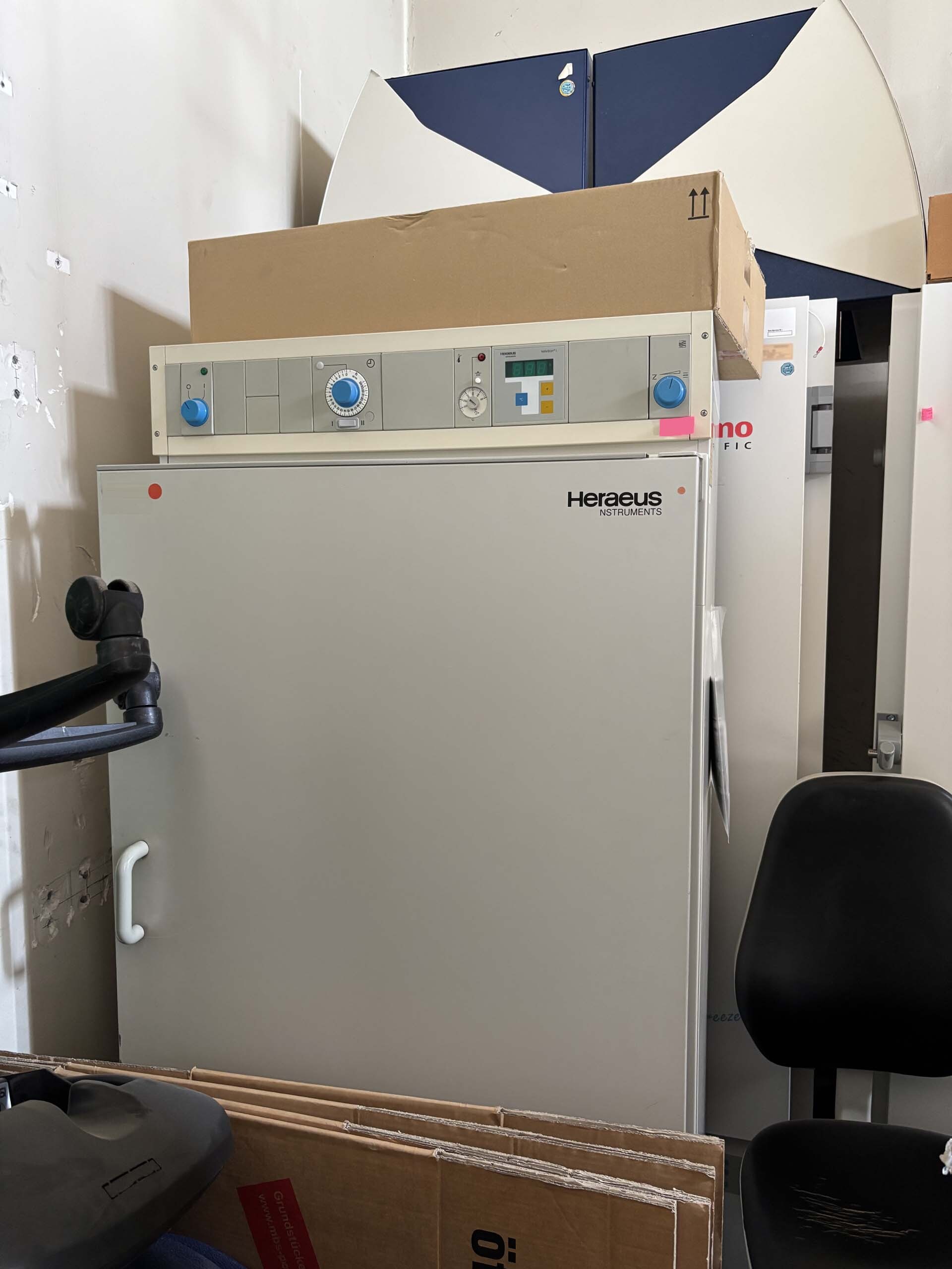 圖為 已使用的 THERMO SCIENTIFIC / HERAEUS / KENDRO UT 6420 待售