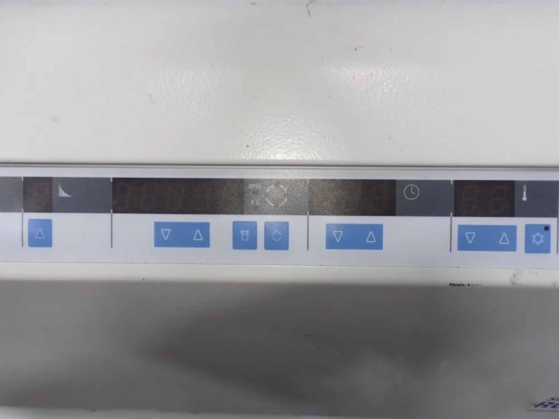 Photo Used THERMO SCIENTIFIC / HERAEUS Sorvall RC4 For Sale