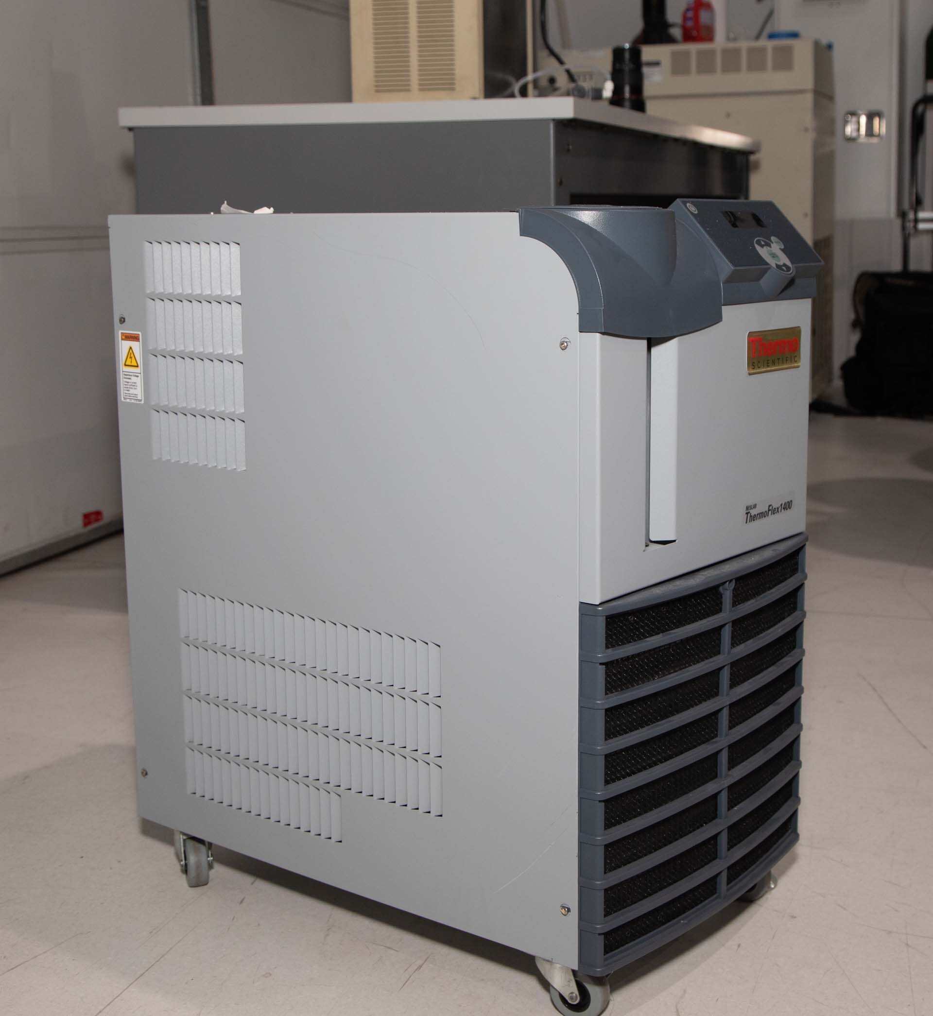 Foto Verwendet THERMO SCIENTIFIC / NESLAB Thermoflex 1400 Zum Verkauf