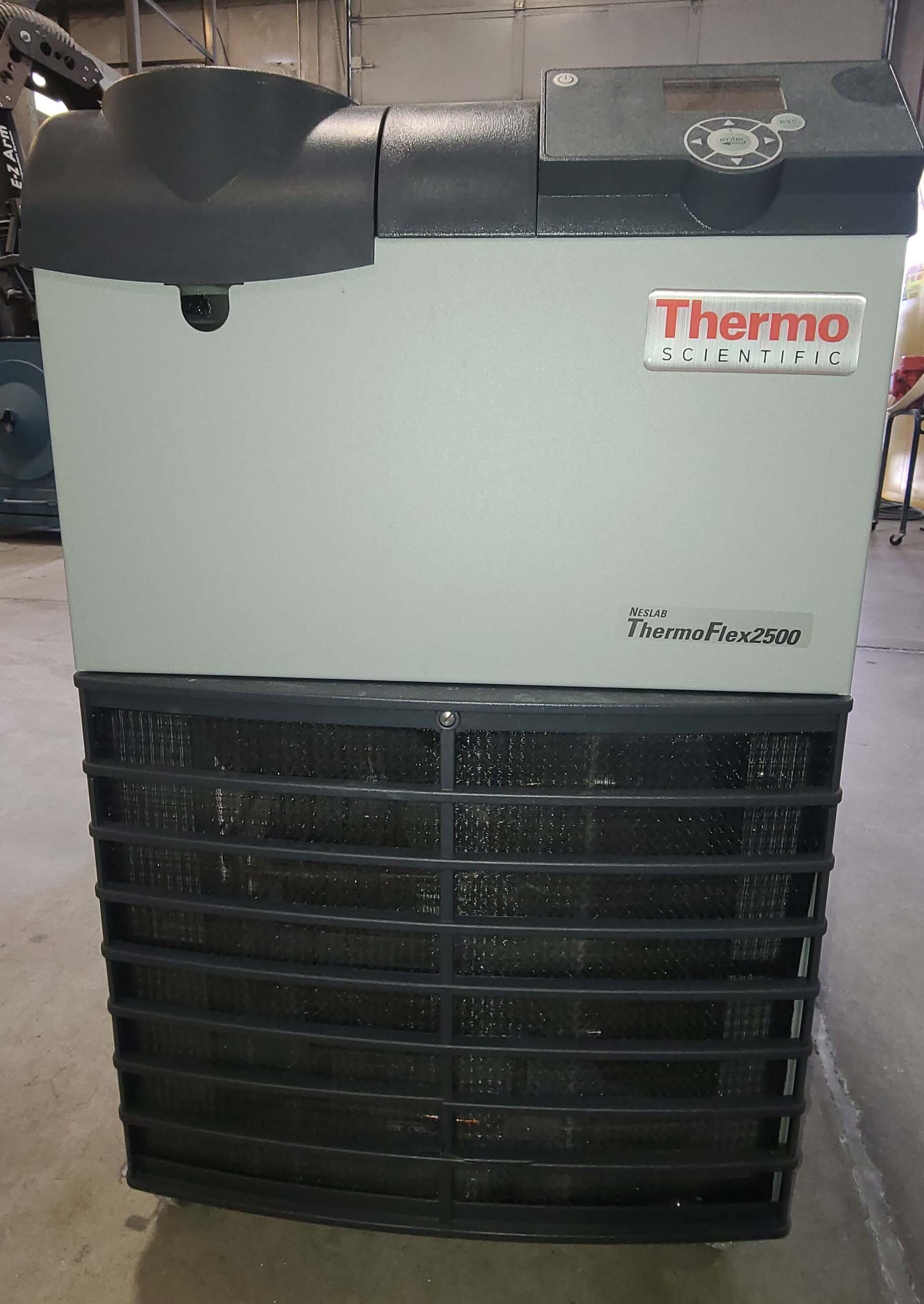圖為 已使用的 THERMO SCIENTIFIC / NESLAB ThermoFlex 2500 待售