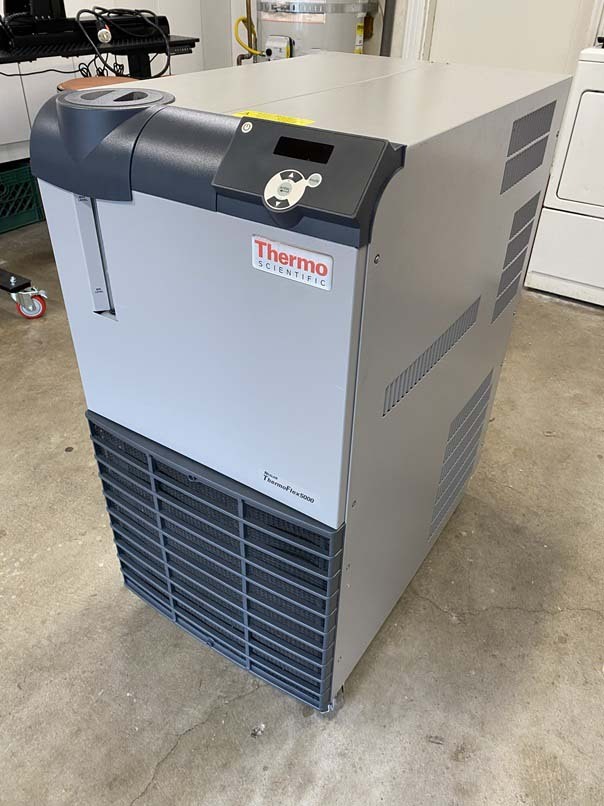 Foto Verwendet THERMO SCIENTIFIC / NESLAB Thermoflex 5000 Zum Verkauf