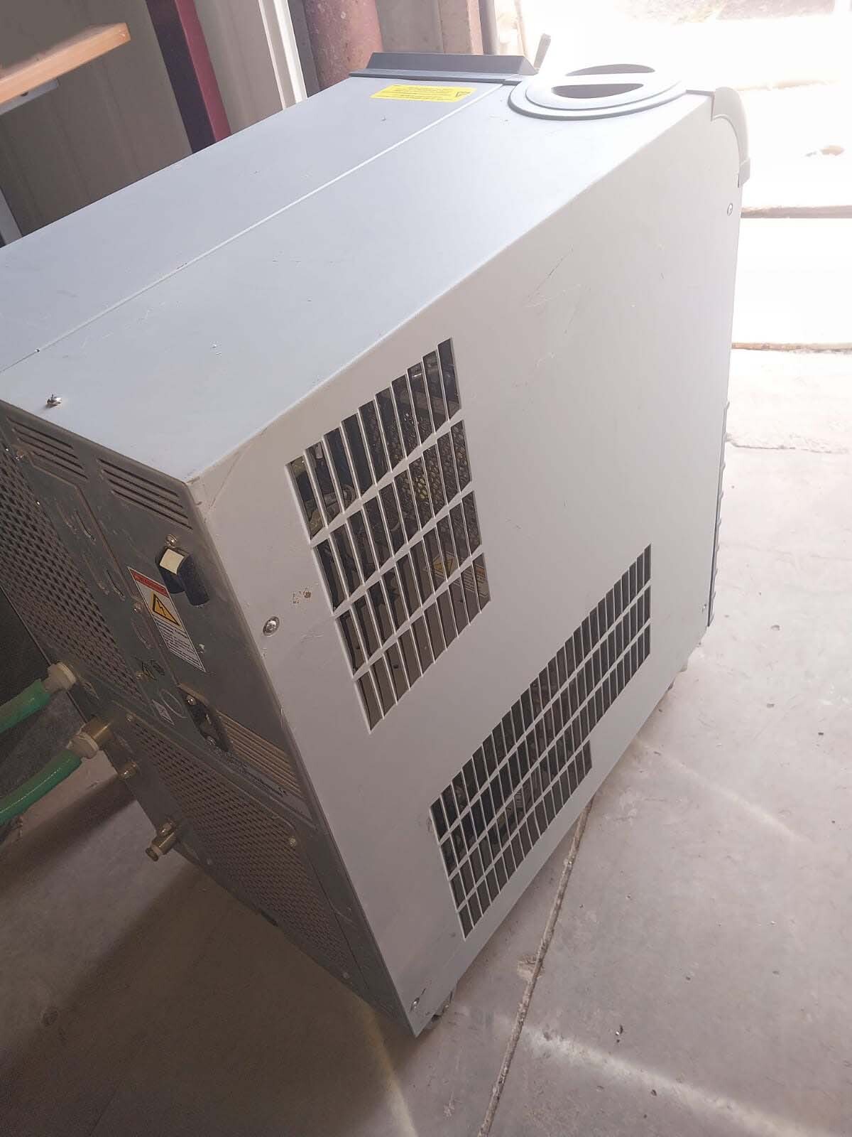 Foto Verwendet THERMO SCIENTIFIC NESLAB ThermoFlex 900 Zum Verkauf