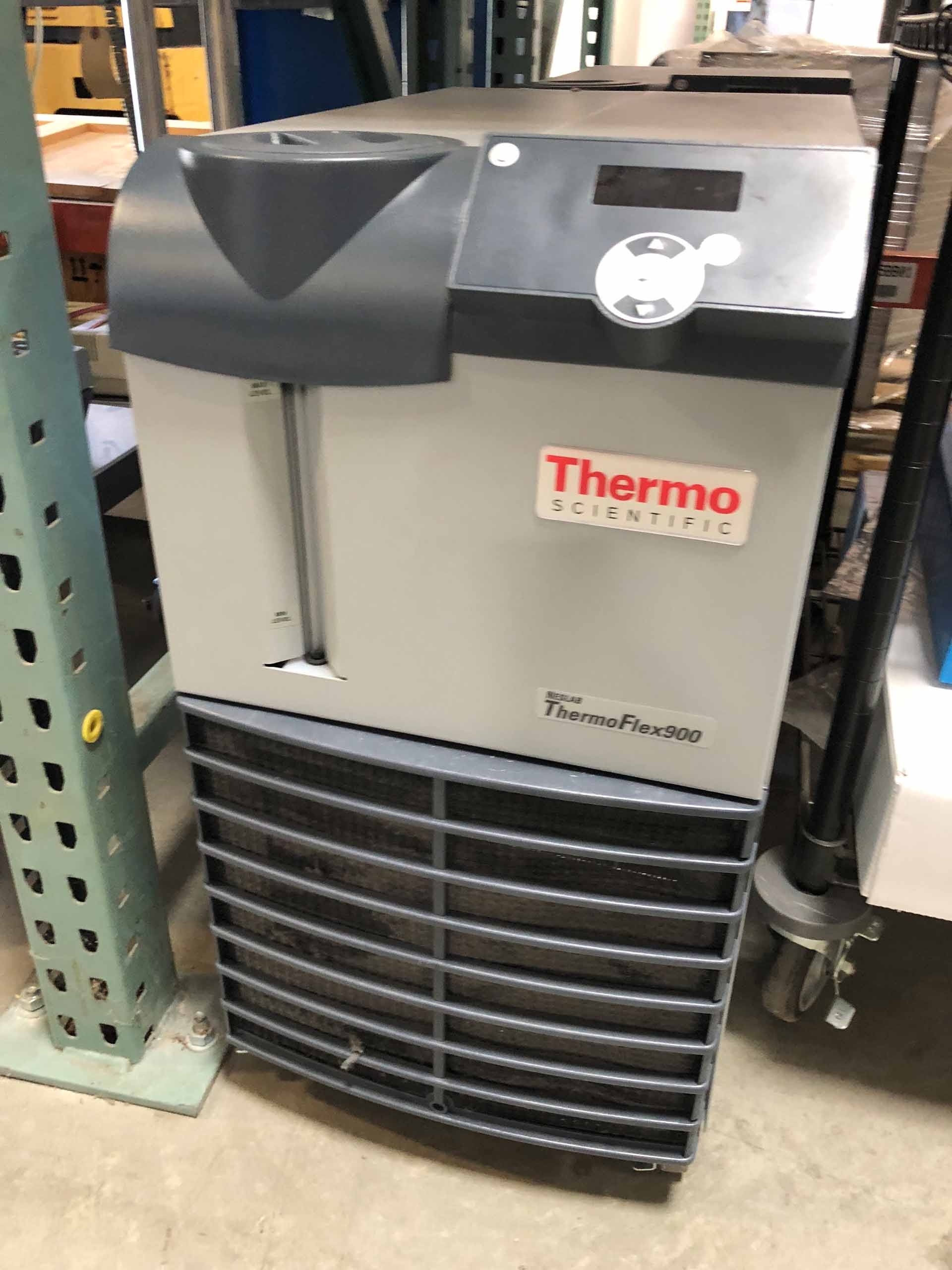 Photo Used THERMO SCIENTIFIC NESLAB ThermoFlex 900 For Sale