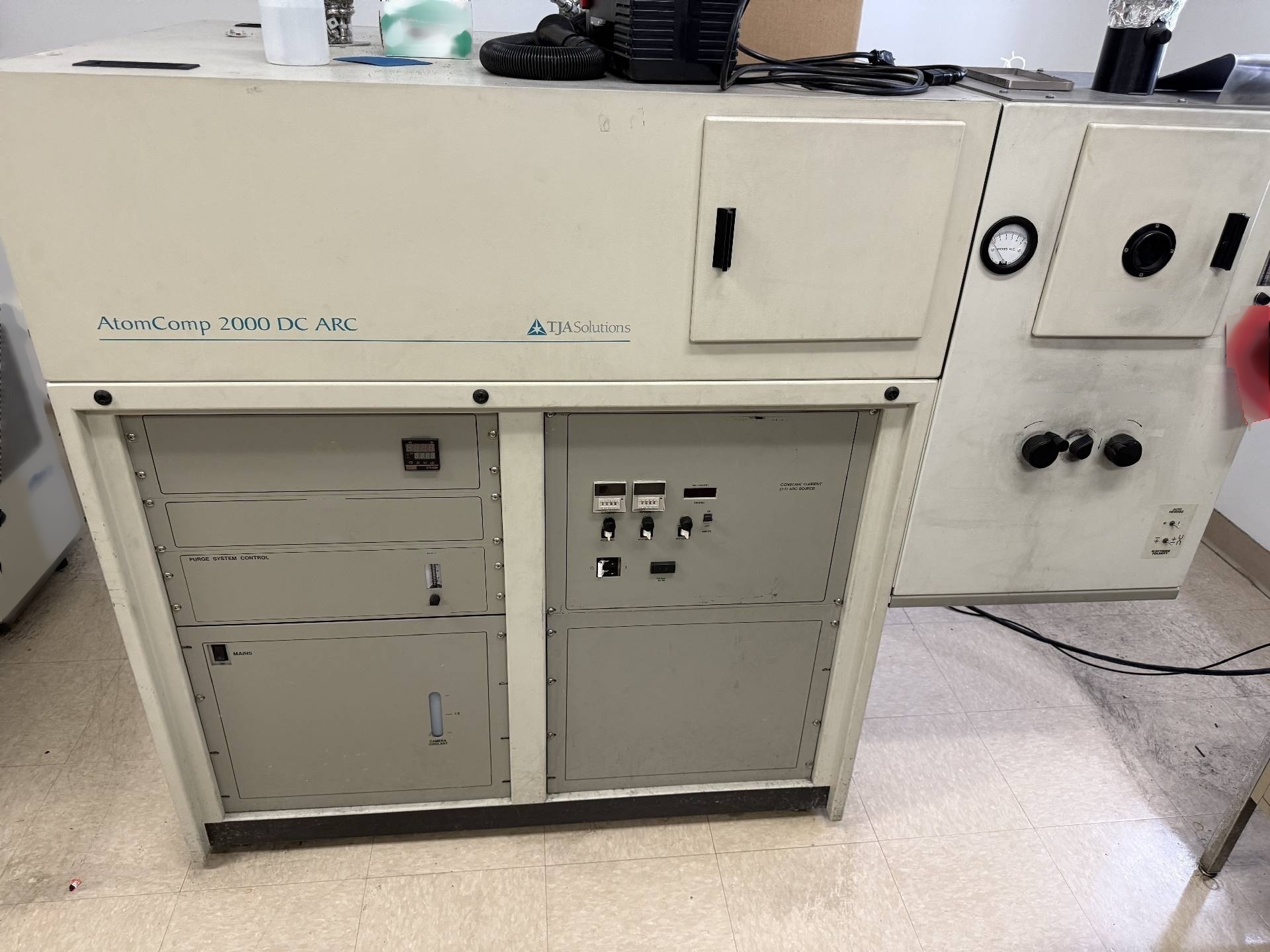 圖為 已使用的 THERMO SCIENTIFIC AtomComp 2000 DC ARC 待售