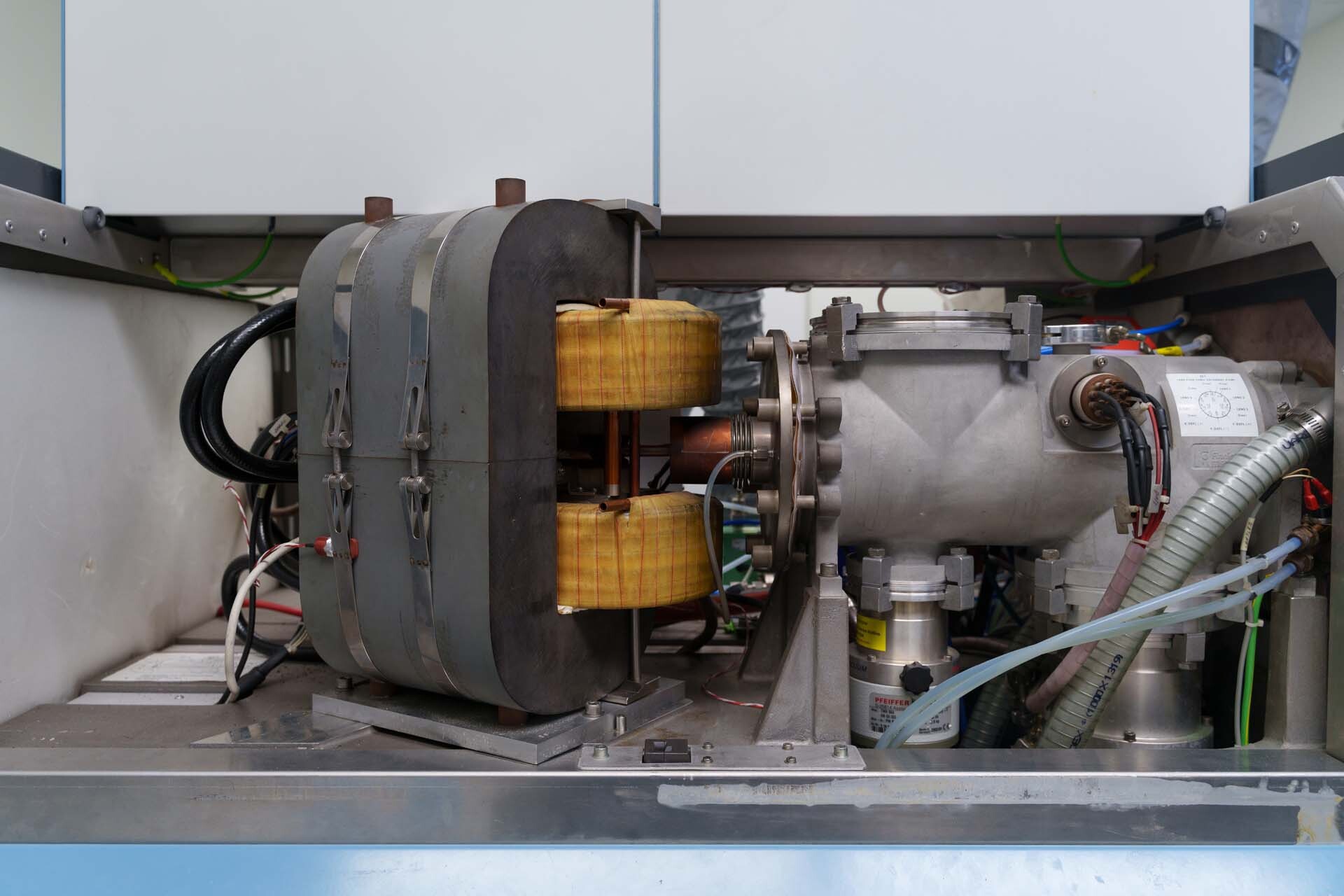 THERMO SCIENTIFIC Element 2 Spectrometer used for sale price 293659282