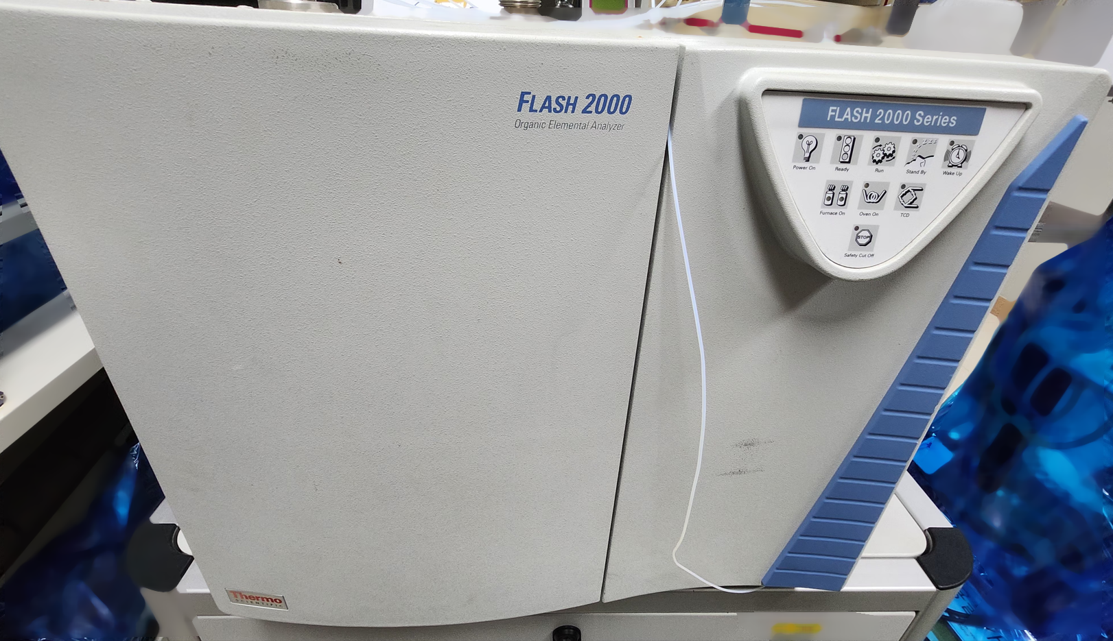Foto Verwendet THERMO SCIENTIFIC Flash 2000 Zum Verkauf