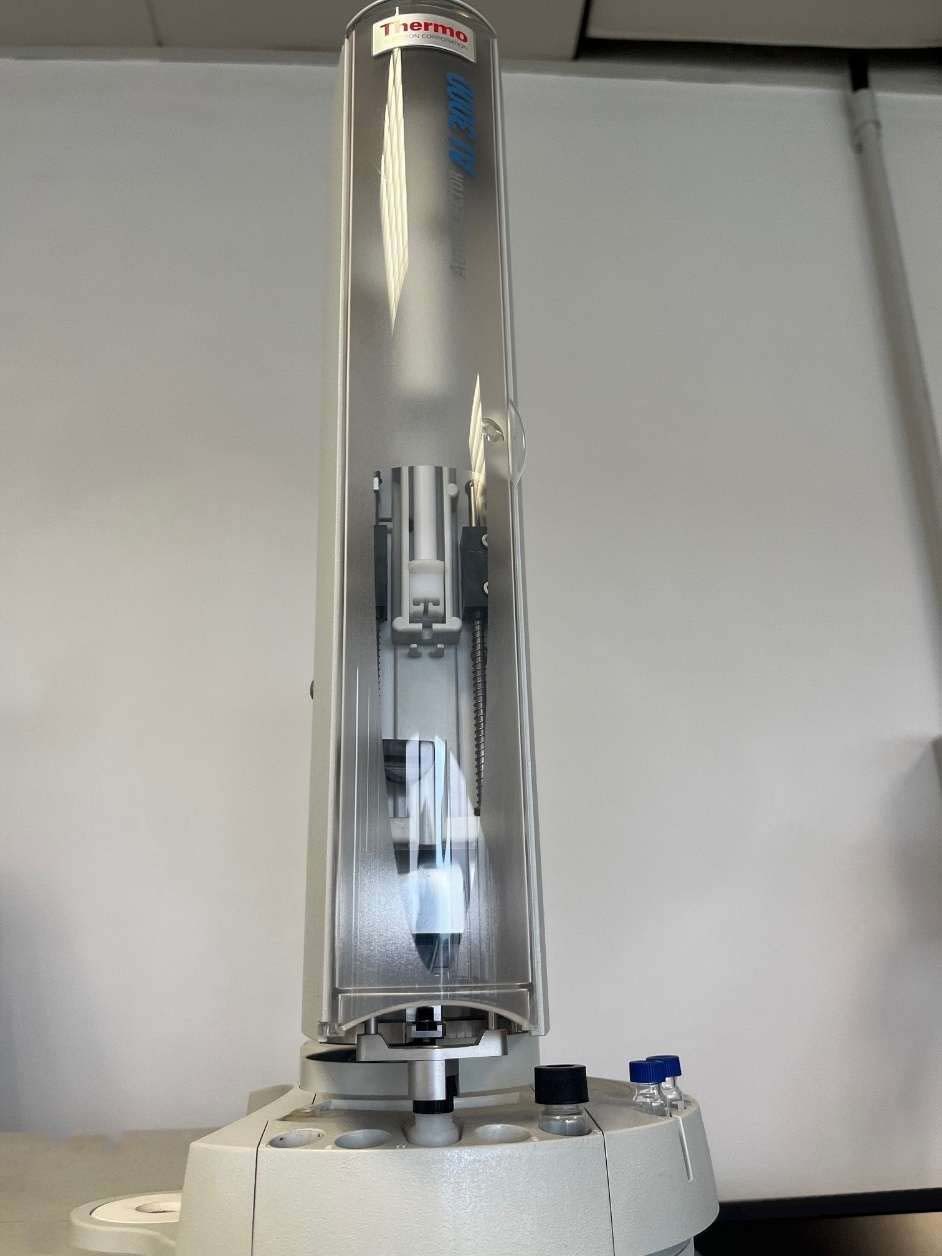 Foto Verwendet THERMO SCIENTIFIC Focus Zum Verkauf