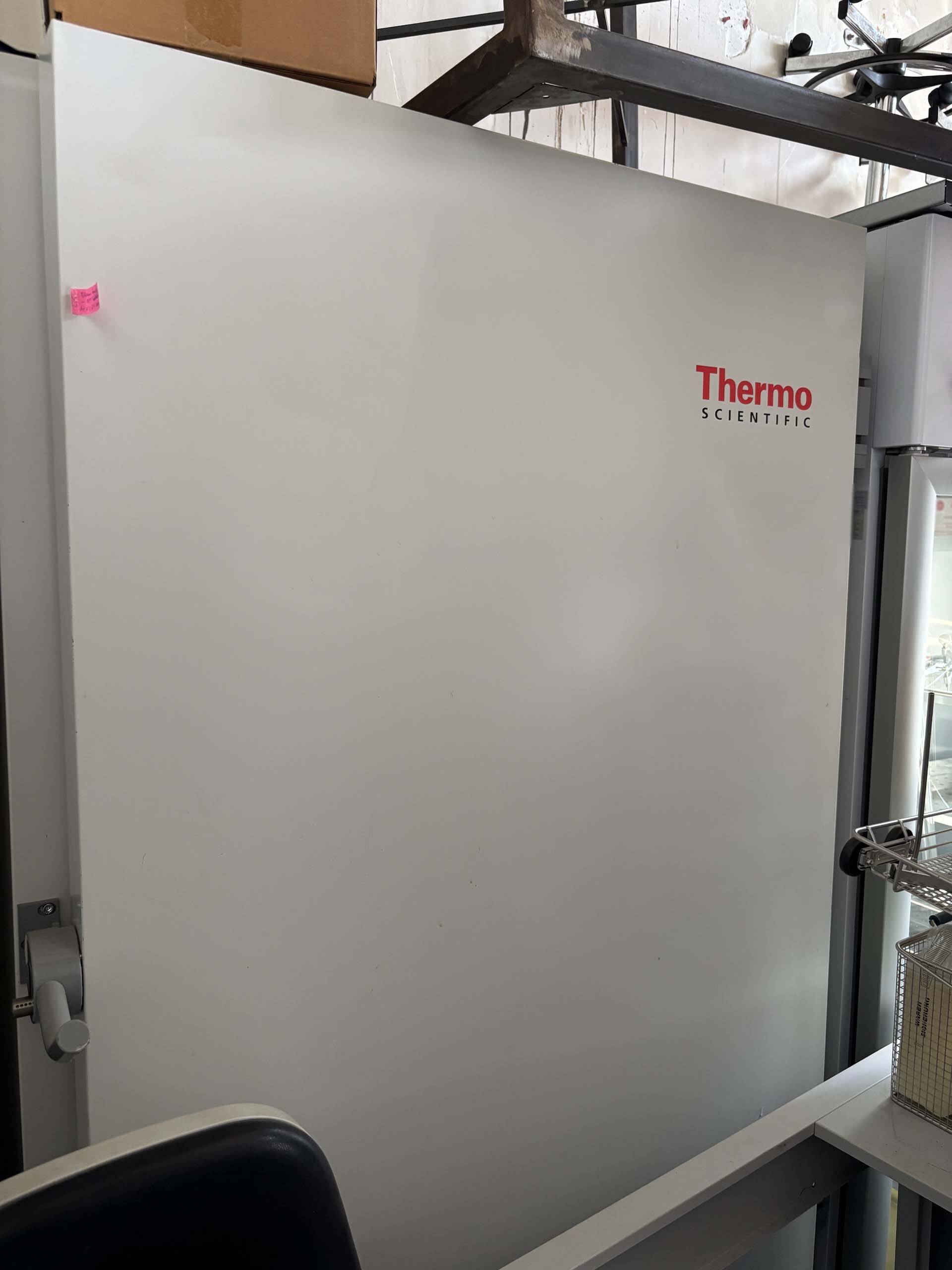 Photo Used THERMO SCIENTIFIC HFC 686 Basic For Sale