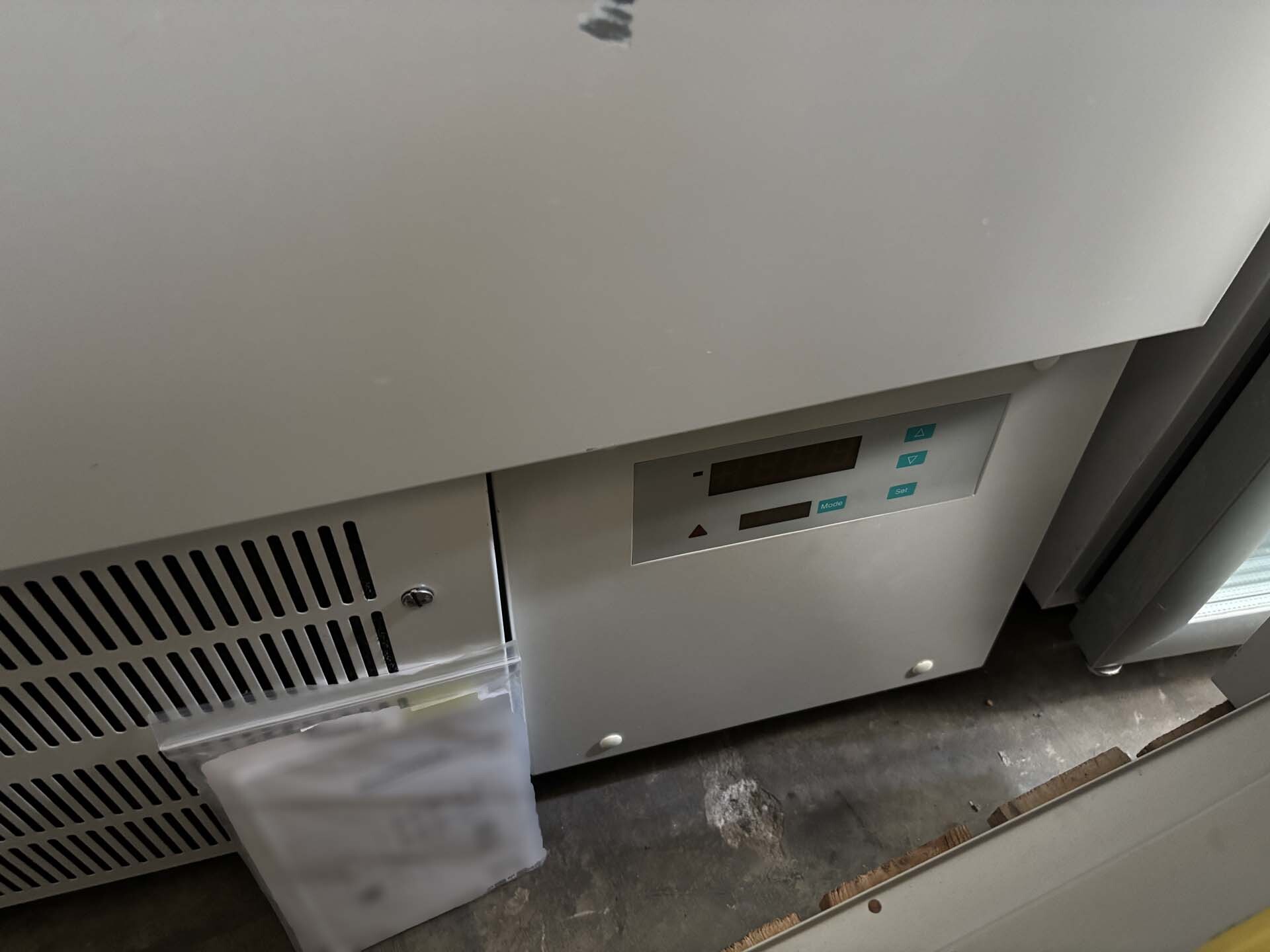 Photo Used THERMO SCIENTIFIC HFC 686 Basic For Sale