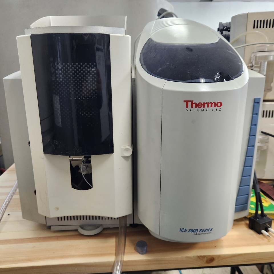 Photo Used THERMO SCIENTIFIC iCE3000 For Sale