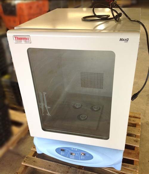 Photo Used THERMO SCIENTIFIC MaxQ 6000 For Sale