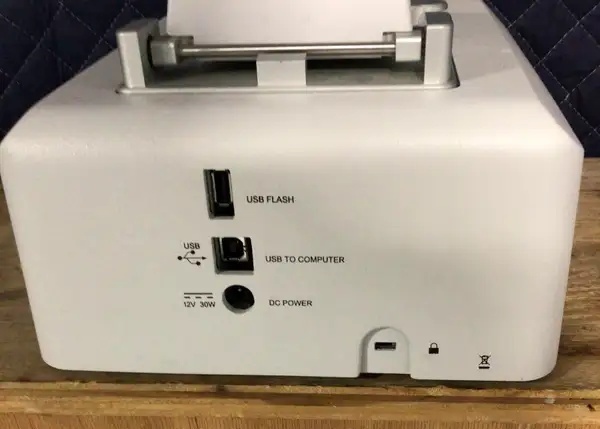 Photo Used THERMO SCIENTIFIC Nanodrop 8000 For Sale