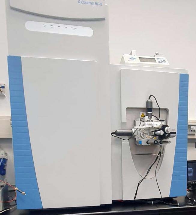 Photo Used THERMO SCIENTIFIC Q Exactive HF-X For Sale