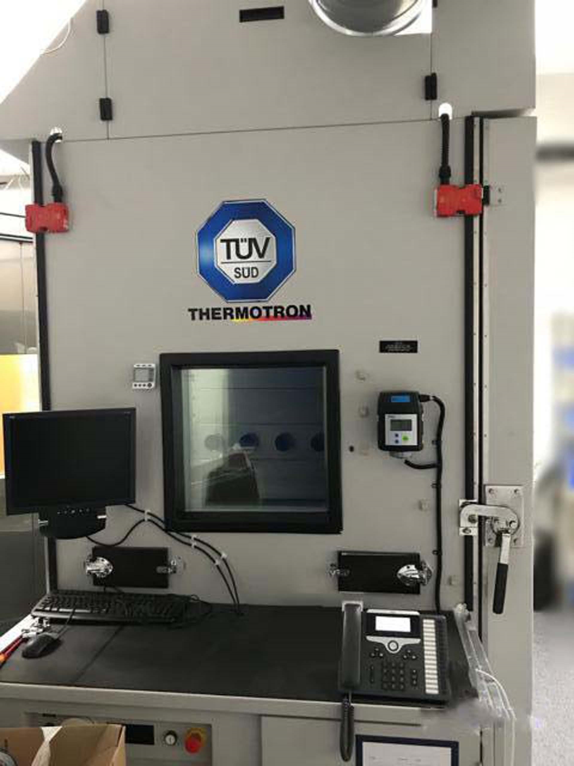 Photo Used THERMOTRON AST-85 For Sale
