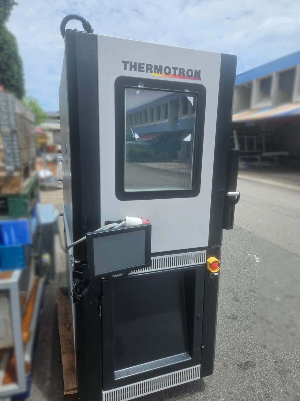 圖為 已使用的 THERMOTRON S-16 待售