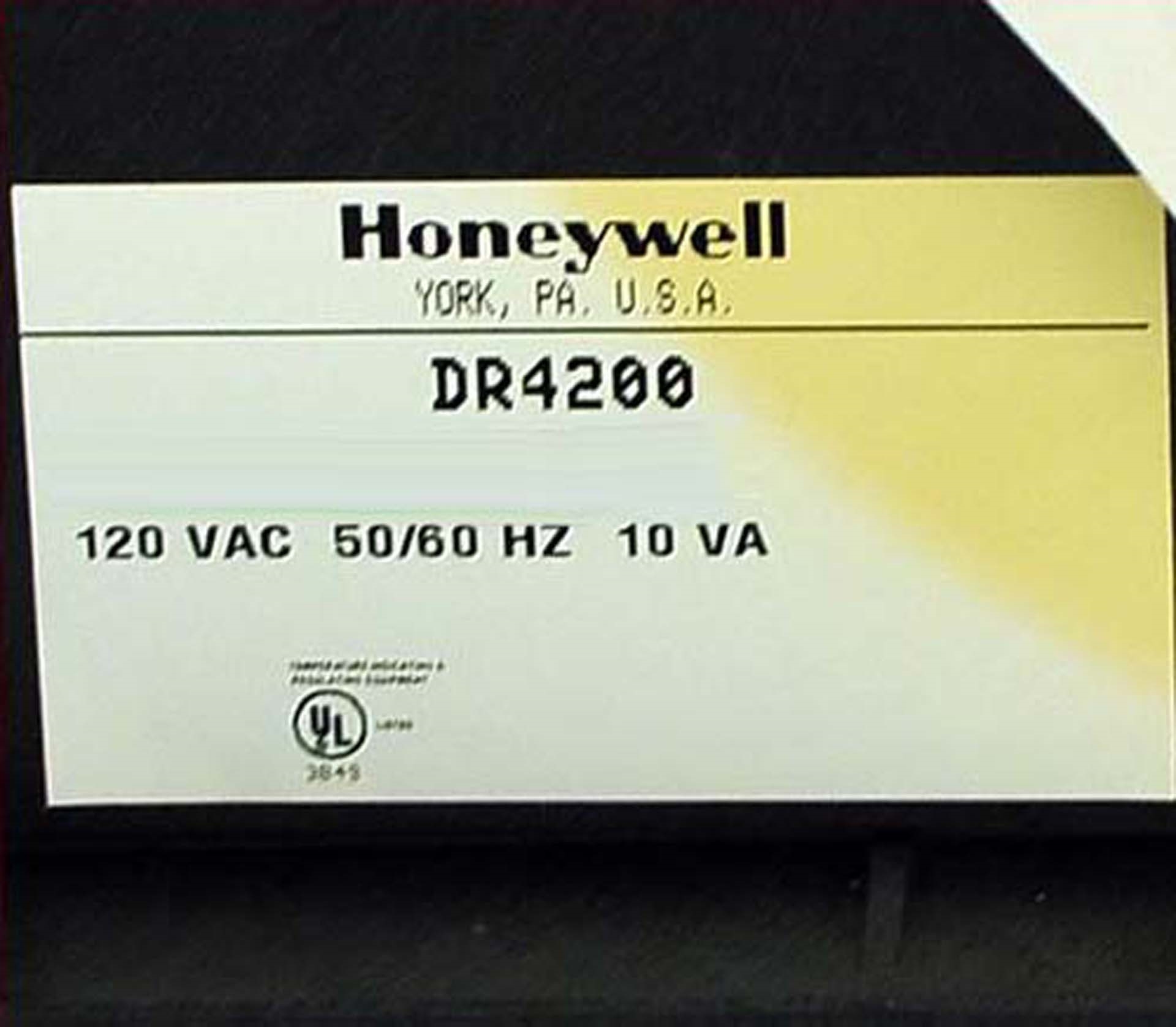 Photo Used THERMOTRON S-8C For Sale