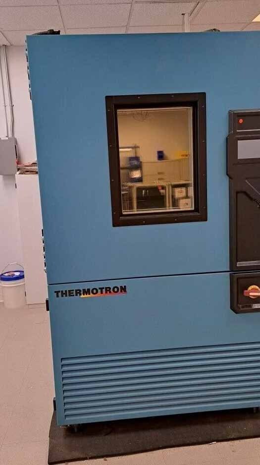 Photo Used THERMOTRON SM-32-8200 For Sale