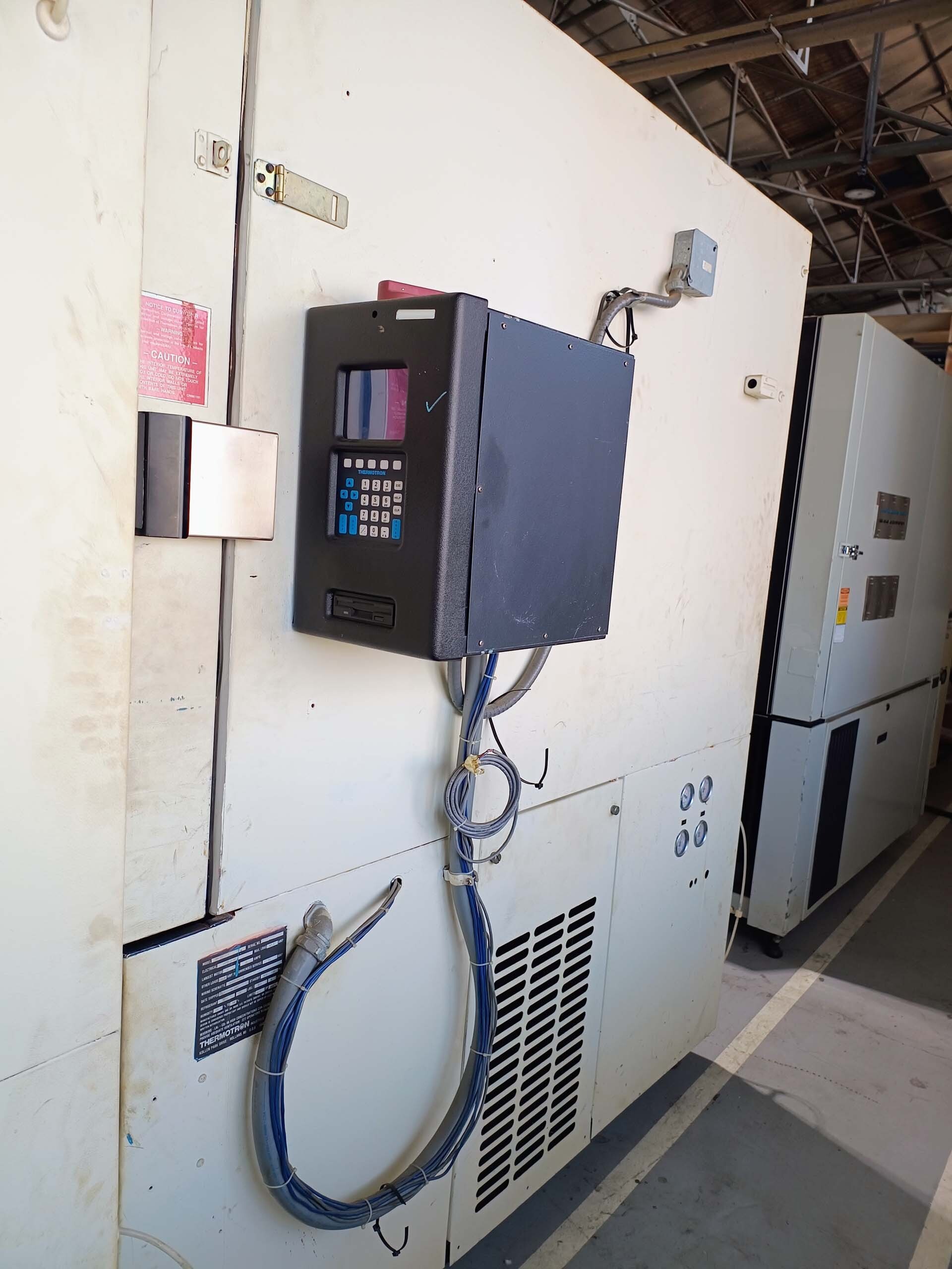 Photo Used THERMOTRON SM-35C-5-5 For Sale