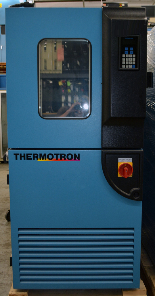 Photo Used THERMOTRON SM-8-3800 For Sale