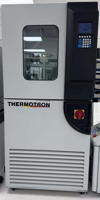 사진 사용됨 THERMOTRON SM-8-7800 판매용