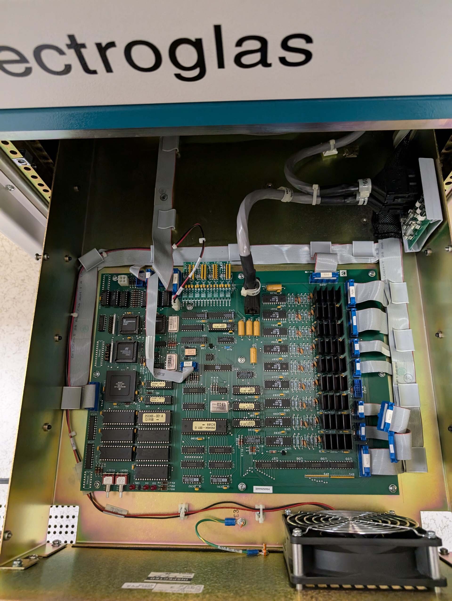 Photo Used ELECTROGLAS / EG 4090 For Sale