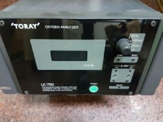 Photo Used TORAY LC-750 For Sale