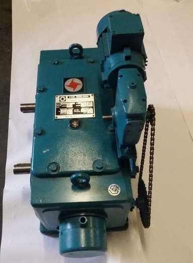 Photo Utilisé TOS ZNOJMO Variator VA31B101-72 À vendre