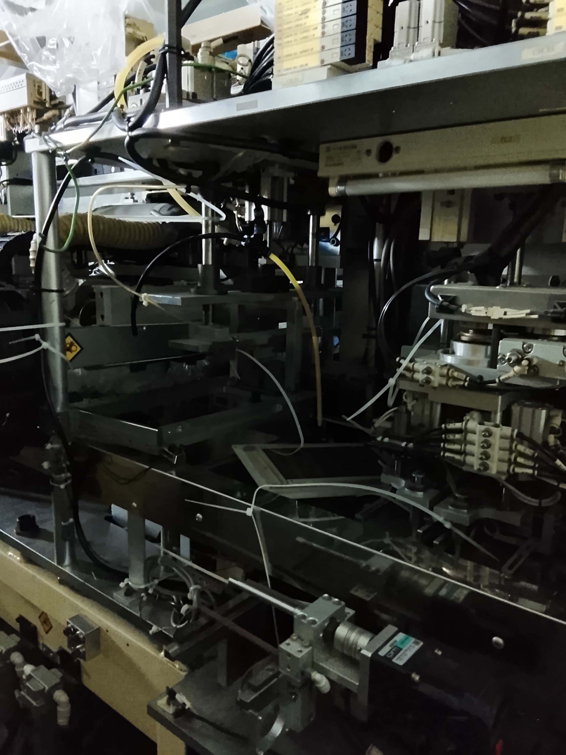 Photo Utilisé TOWA YPS-60V(Y1E) À vendre