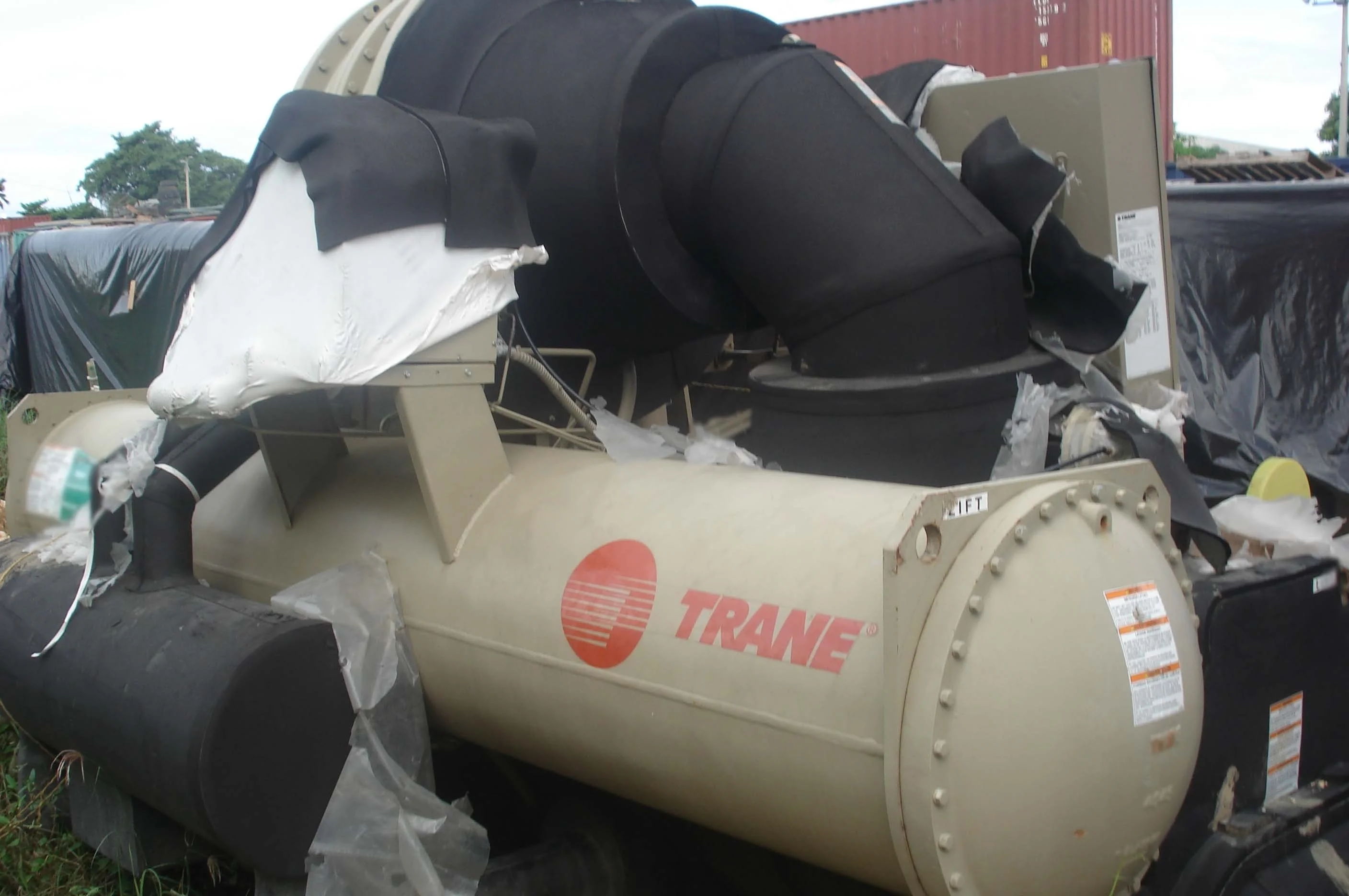 TRANE CVHE-320 冷卻機 用於銷售價格 #9023843, 2010 > 從 CAE 購買